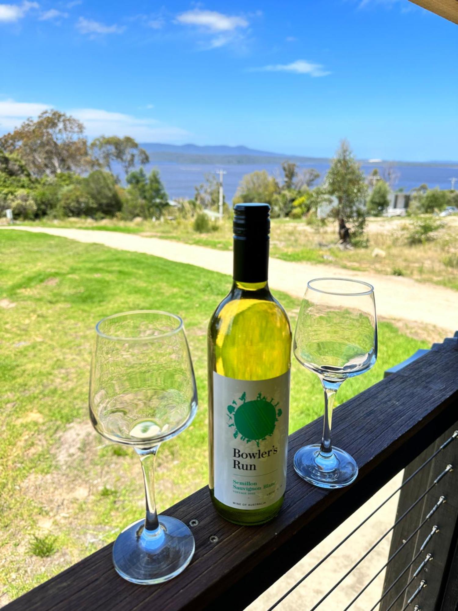Ocean Breeze Tiny House - Ocean And Lake View Mallacoota Buitenkant foto